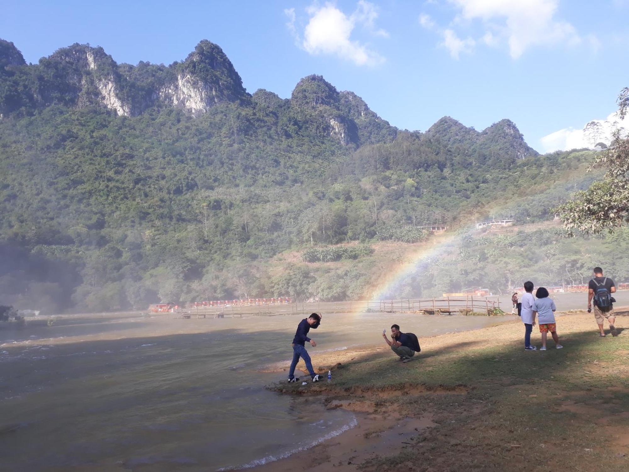 A Sy Ban Gioc Homestay - Lang Da Khuoi Ky Cao Bang Kültér fotó